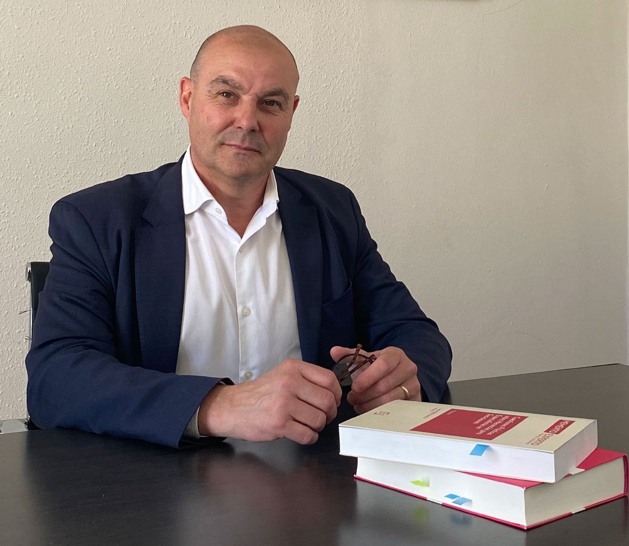 Abogado Vicente Benlloch Bau, especialista en Herencias